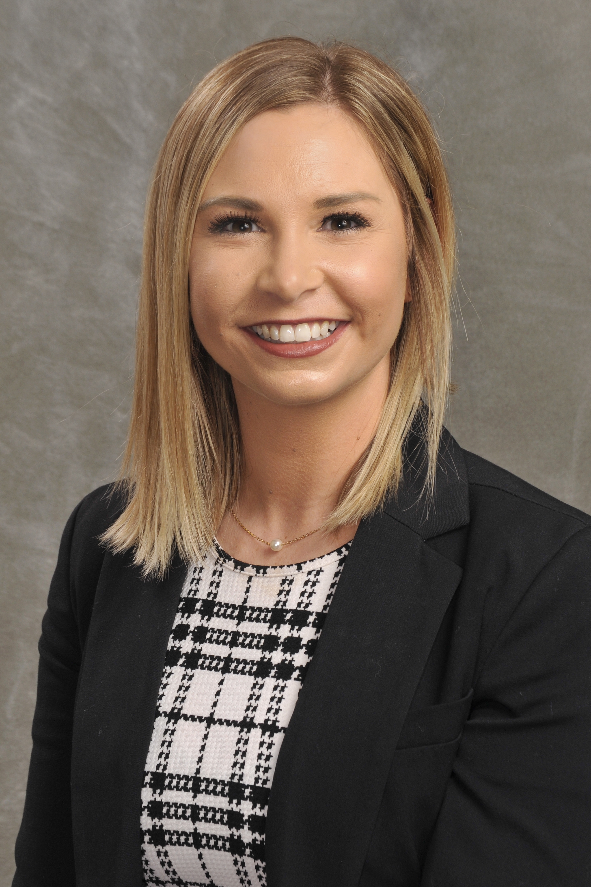 Headshot of Danielle Hines